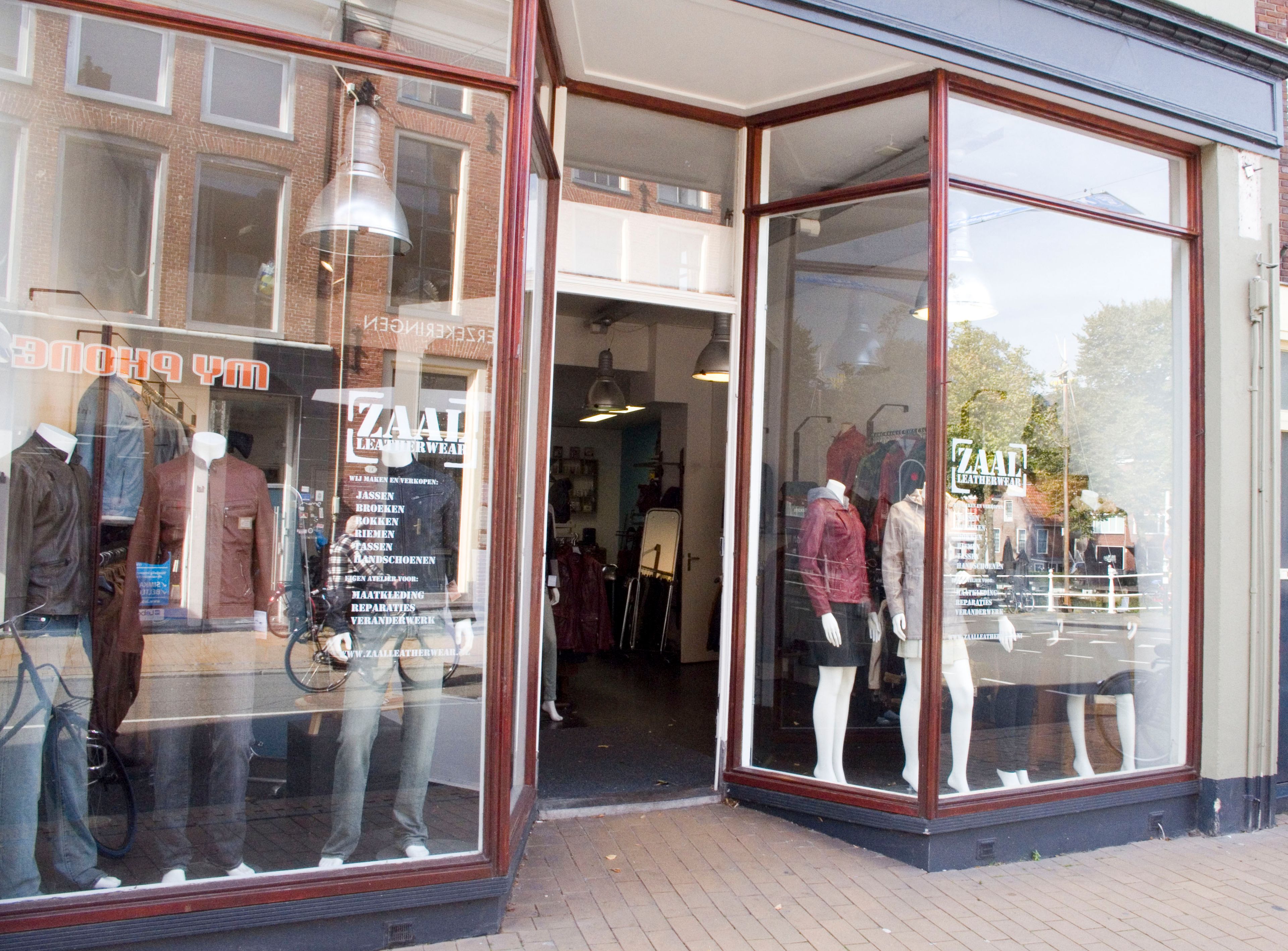 Zaal Leatherwear