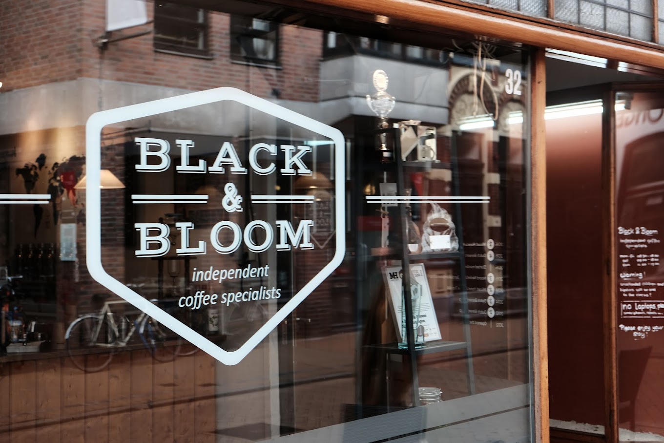 Black & Bloom